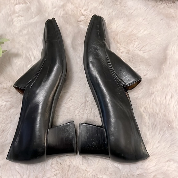NATURALIZER Slip On Black Leather Heel Pumps Sz 6.5 - Picture 3 of 11